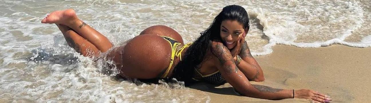 Stephanie  💋 Silveira